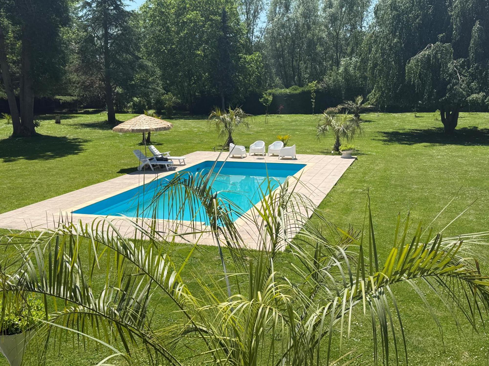 Appartement Familial Au Bord De La Marne, Jardin 8000M2, Piscine, Court De Tennis, Terrasse, Parking Gratuit Proche Disneyland Isles-lès-Villenoy Exterior foto